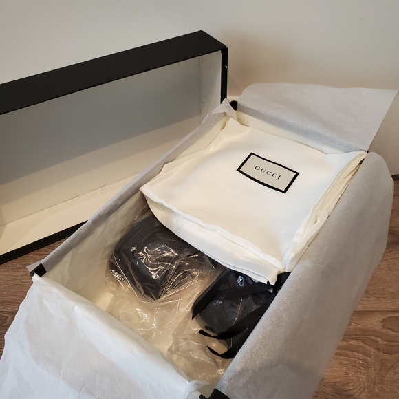 Gucci Pebbled Napa Lace-up Sneakers Size 6.5 312615 - Picture 6 of 7